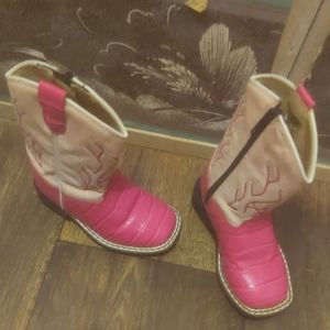 Toddler square toe boots. Size 5.5